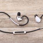 バルセロナ発祥の新ブランドEOZ、人間工学に基づいた12,800円Bluetoothイヤフォン「One」