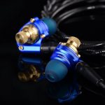 メタリックな質感がカッコイイ!Acoustune製ダイナミック型イヤホンHS1551